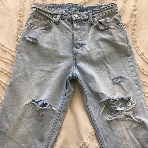 Stylish Light Blue Distressed Women Jeans 2 - Picture 4 of 8
